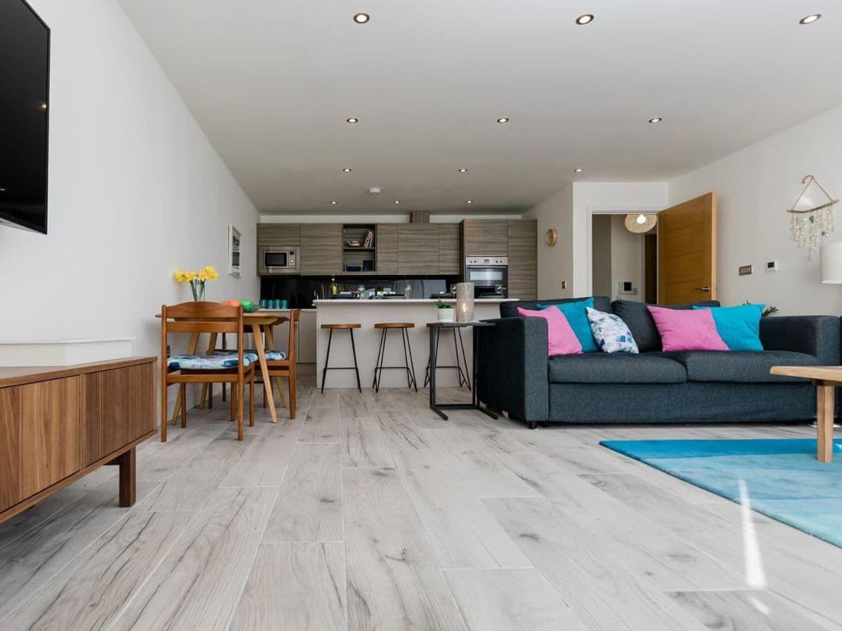 New Horizon Apartment Sandown Bagian luar foto